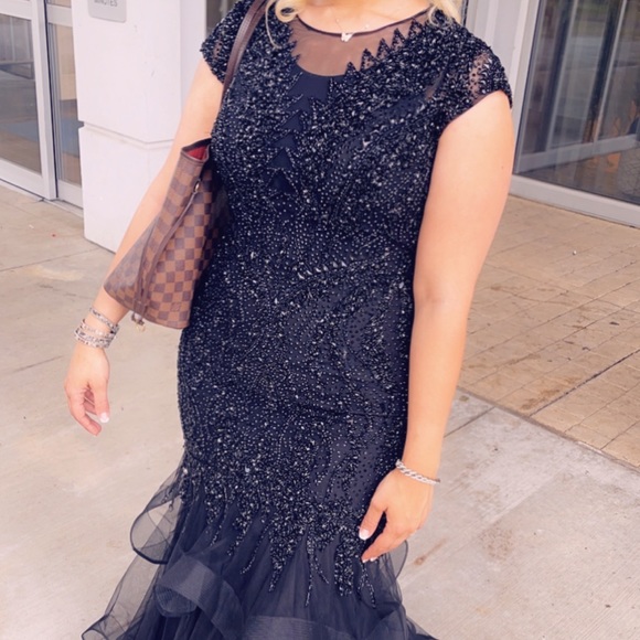 Prom dress - Picture 3 of 3